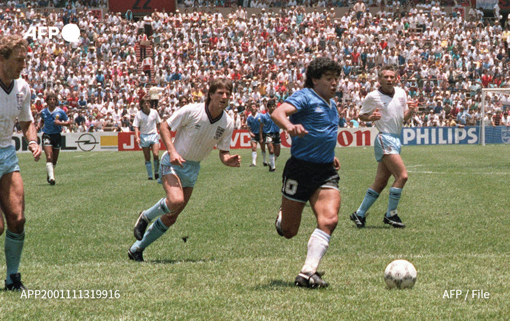 އިންގްލެންޑާއި ދެކޮޅަށް 1986 ވަނަ އަހަރުގެ ވޯލްޑް ކަޕް ކުއާޓާ ފައިނަލުގައި އާޖެންޓީނާ ކުޅުނު މެޗުގެ ތެރެއިން މަރަޑޯނާ