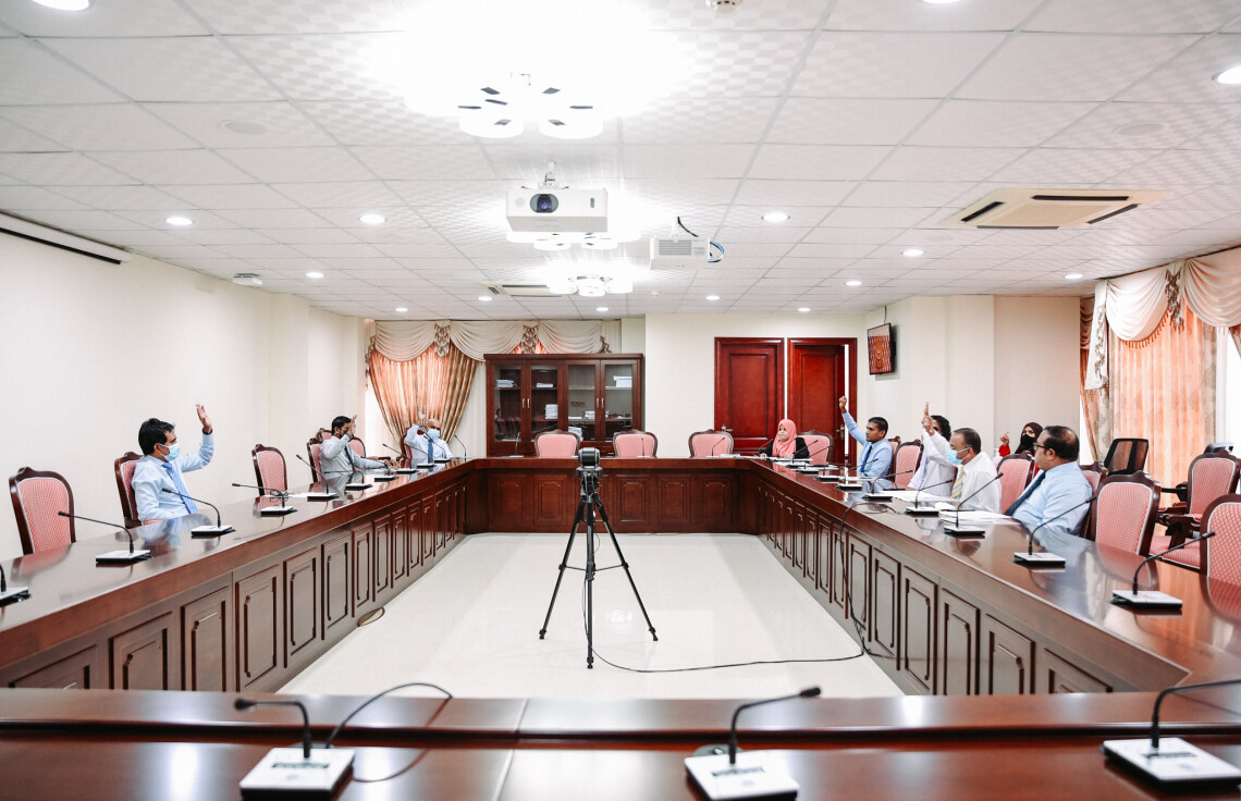 އޯވަރޑްރާފްޓުގެ މުއްދަތު އިތުރުކުރުމުގެ މައްސަލަ ދިރާސާކުރި ވަގުތީ ކޮމިޓީގެ ބައްދަލުވުމުގެ ތެރެއިން