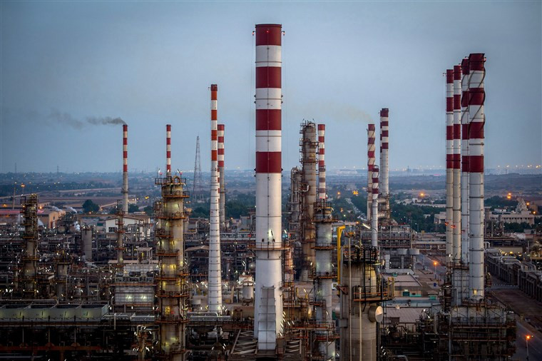 ކޮވިޑް-19އާ ގުޅިގެން ދުނިޔޭގައި ތެލުގެ އަގު ދަނީ ވަރަށް ބޮޑަށް ދަށްވަމުން