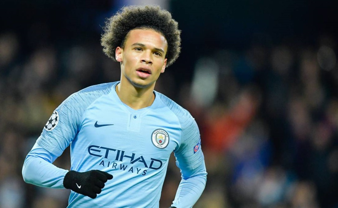 މެންޗެސްޓާ ސިޓީއަށް ކުޅެމުން އަންނަ ޖަރުމަންގެ ފޯވާޑް ލެރޯއި ސާނޭ