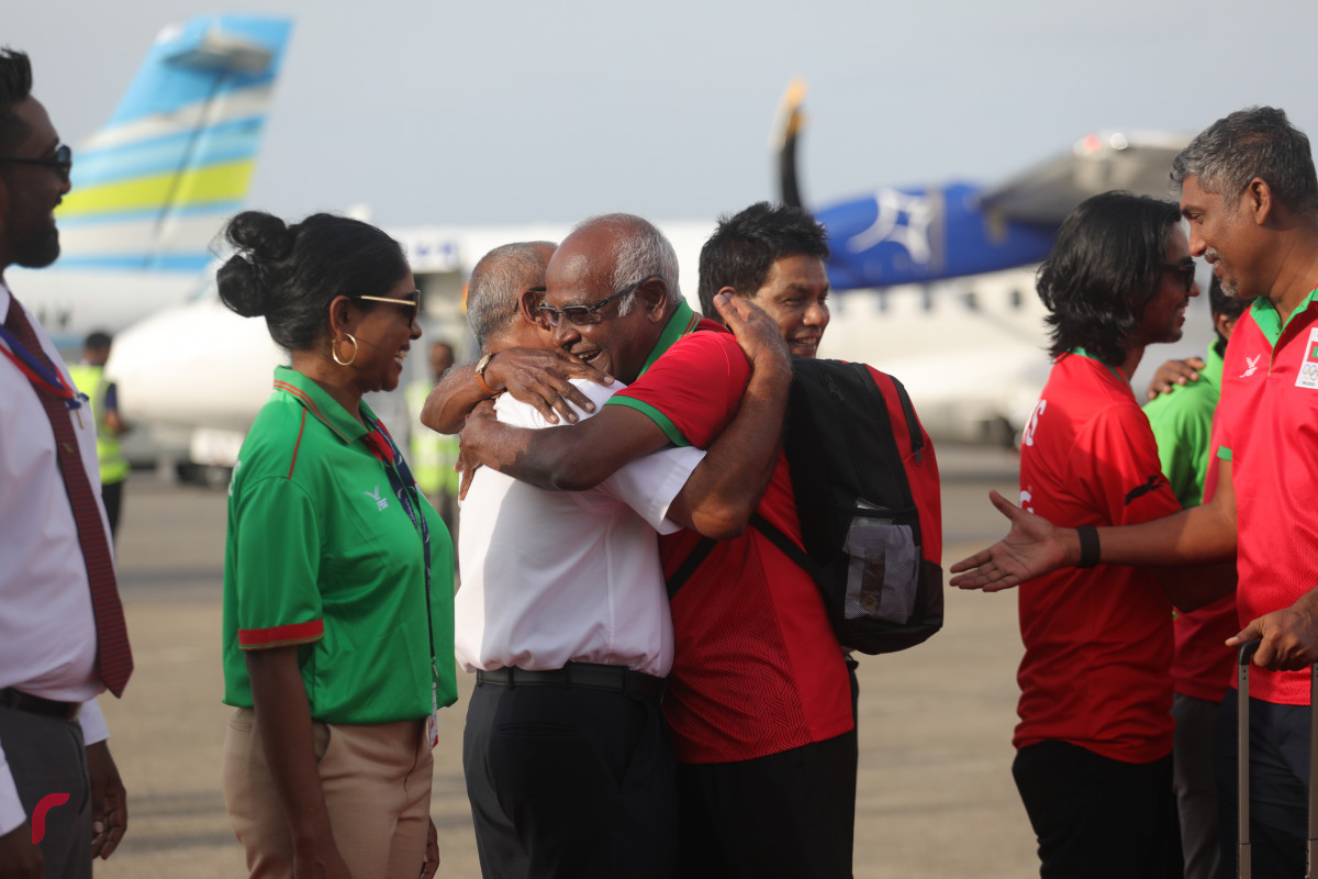 29 ޖުލައި 2019 --ދިވެހި ޓީމުގެ ޑެލިގޭޝަނަށް ވެލާނާ އިންޓަރނޭޝަނަލް އެއާރޕޯޓުން މަރުހަބާ ދަންނަވަނީ-- ފޮޓޯ: ޝުއައިބް މުހައްމަދު