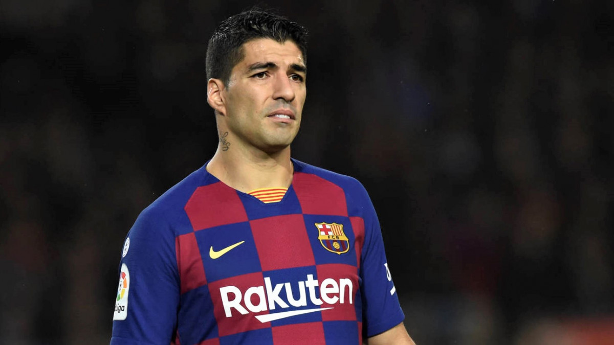 އުރުގުއޭގެ ފޯވާޑް ލުއިސް ސުއަރޭޒް ބާސާއަށް ކުޅުނު ދުވަސްވަރު