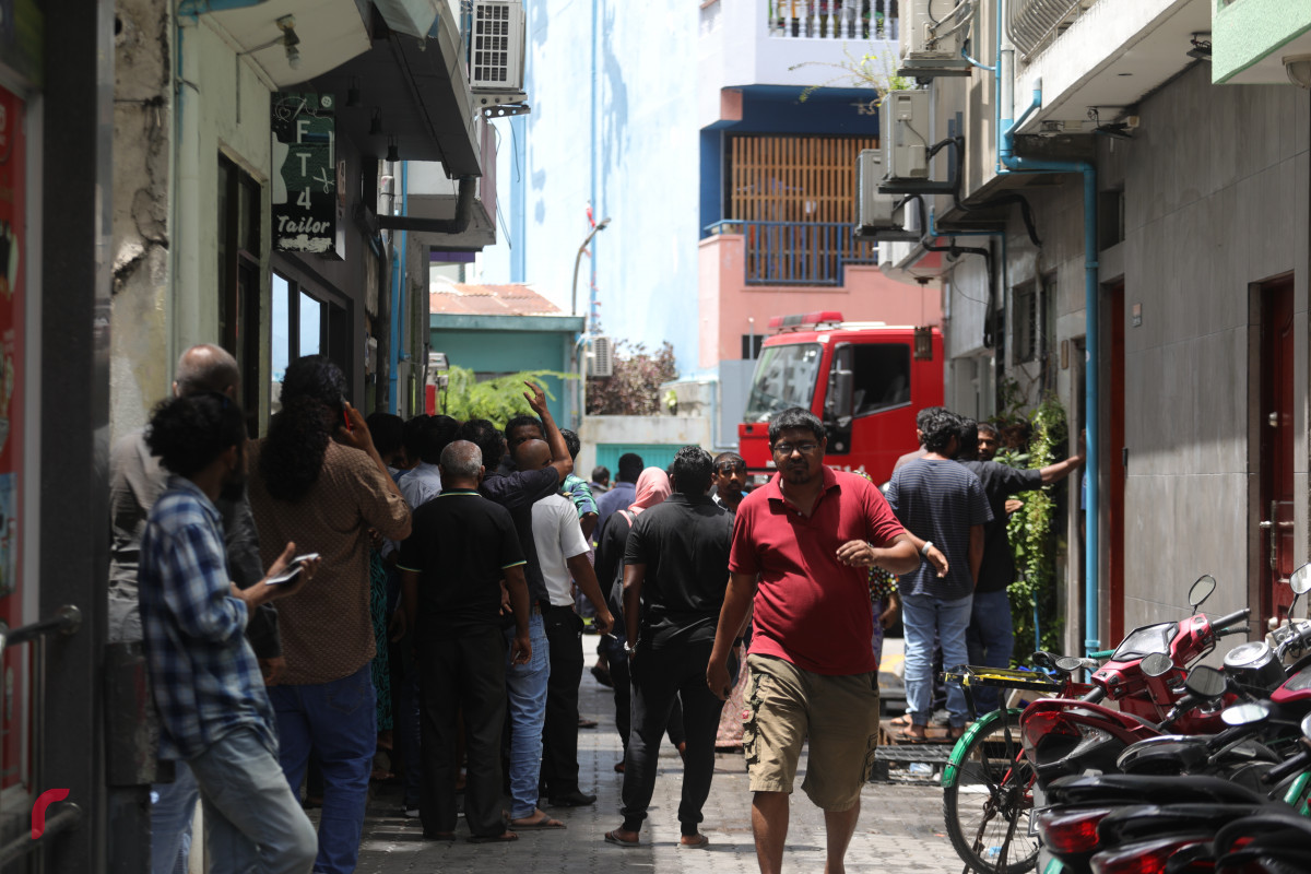 3 އޮގަސްޓް 2019 - - އަލިފާން ކޮންޓްރޯލް ކުމަށް އެމް،އެމް،ޑީ،އެޗް ފަޔަރ އެންޑް ރެސްކިޔުގެ ބޭކަލުން ހަރަކާތްތެރިވަނީ - - ފޮޓޯ: ޝުއައިބް މުހައްމަދު