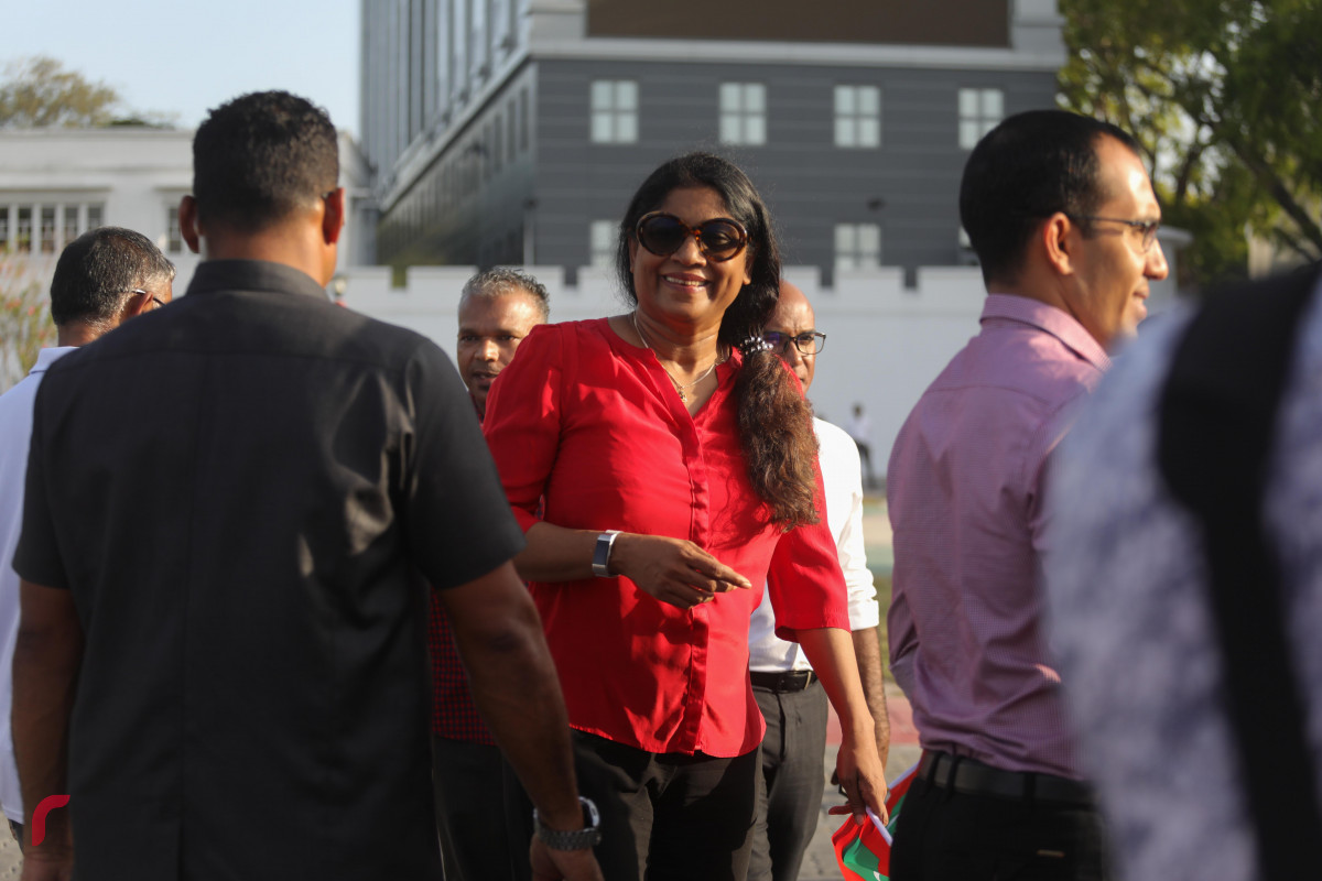 30 ޖުލައި 2019 -ބައިނަލްއަގްވާމީ ރަހުމަތްތެރިކަމުގެ ދުވަސް ފާހަގަކުރުމުގެ ގޮތުން ބޮޑުތަކުރުފާނު މަގުގައި ބޭއްވި އަތުގުޅާލުމުގެ ތެރެއިން ބައެއް މިނިސްޓަރުން-- ފޮޓޯ: ޝުއައިބް މުހައްމަދު