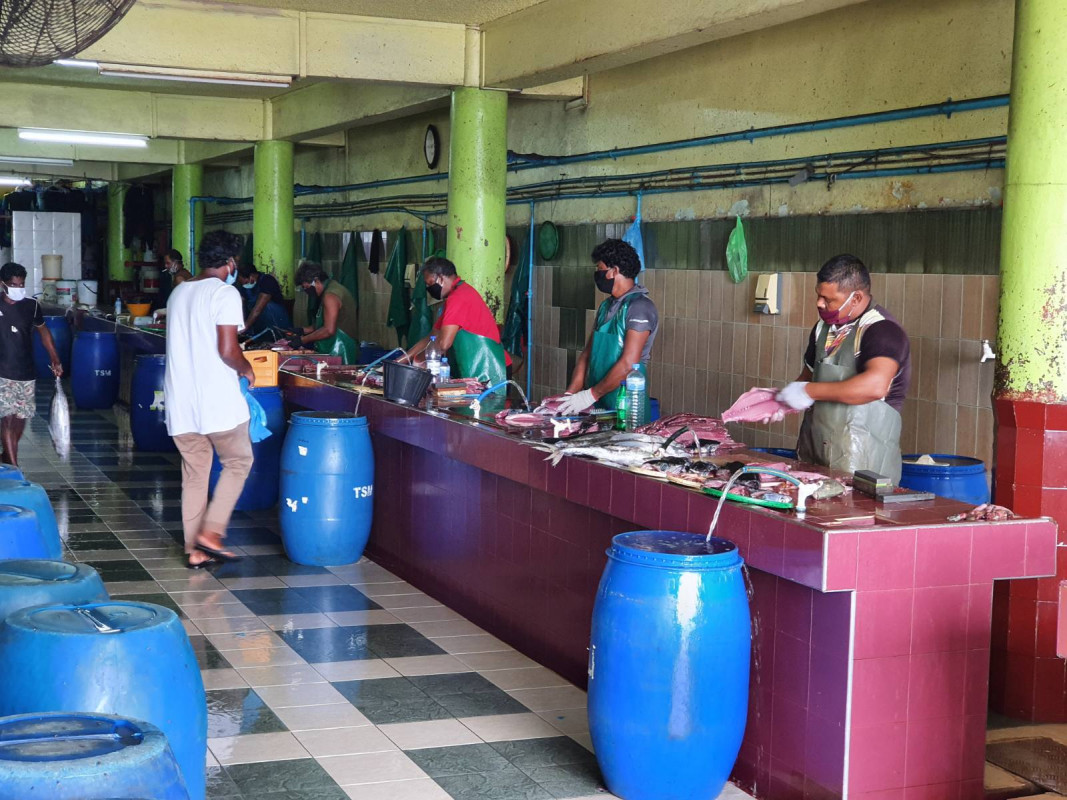 މަސްމާރުކޭޓްގައި މަސްވިއްކުން