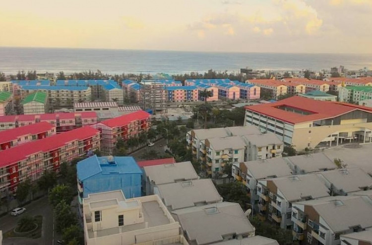 ހުޅުމާލޭގައި އިމާރާތްކޮށްފައިވާ ފުލެޓްތަކެއް؛ މެދުފަންތީގެ މީހުންނަށް ހާއްސަކޮށްގެން އިތުރު ފުލެޓްތަކެއް އަޅަންވަނީ ނިންމާފައި