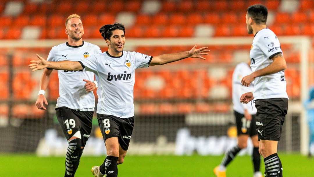 ވެލެންސިއާ އާއި ރެއާލް ބައްދަލުކުރި މެޗުގެ ތެރެއިން: މި މެޗުން ވެލެންސިއާ މޮޅުވީ 4-1 ން