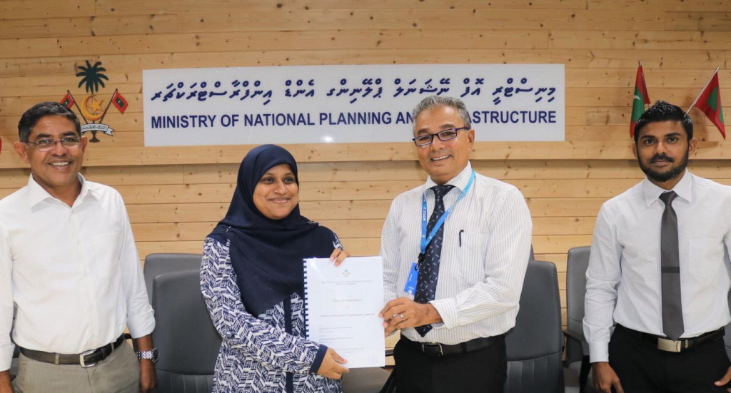 ރަކީދޫ ބަނދަރު ހެދުމުގެ މަސައްކަތް ހަވާލުކޮށްފައިވަނީ އެމްޓީސީސީ އާއި