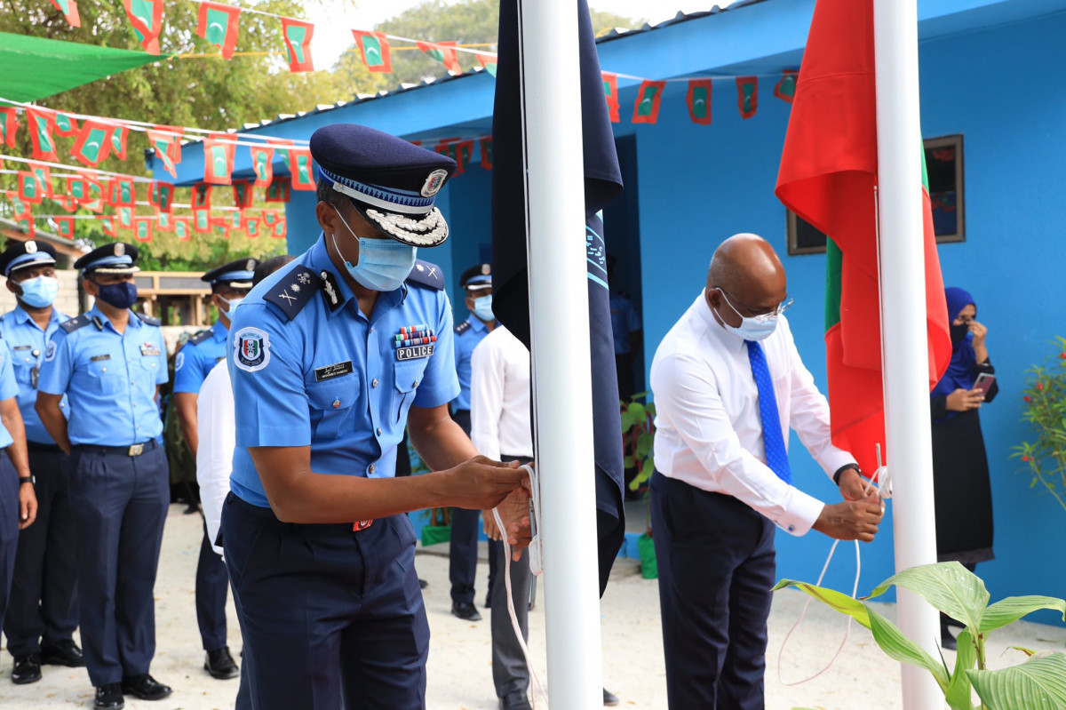 ސީޕީ ހަމީދާއި، މިނިސްޓަރ ޝާހިދު ކެޔޮދޫ ޕޮލިސް ޕޯސްޓުގައި ރާއްޖޭގެ ދިދަ އަދި ފުލުހުންގެ ދިދަ ނަންގަވާދެއްވަނީ