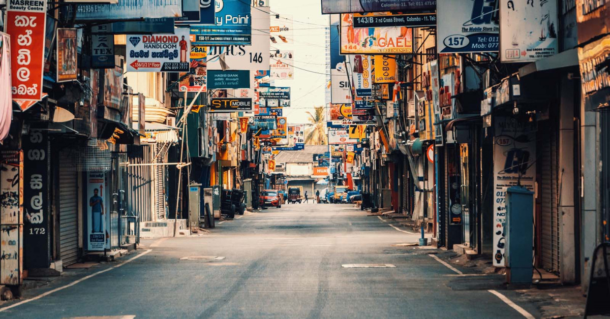 ލަންކާގެ މަގެއްގެ މަތި: އެކި ސަރަހައްދުތަކުގައި ދަނީ ކާފިޔު ހިންގަމުން