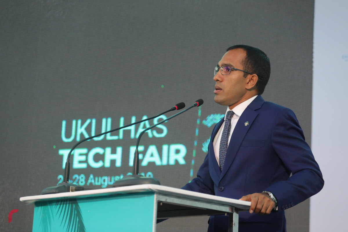 26 އޯގަސްޓް 2019/ އއ.އުކުޅަސް --އުކުޅަސް ފެއަރ ހުޅުވުމުގެ ރަސްމިއްޔާތުގެ ތެރެއިން، މިނިސްޓަރ މަލީހް ޖަމާލް ވާހަކަފުޅު ދައްކަވަނީ-- ފޮޓޯ: ޝުއައިބް މުހައްމަދު