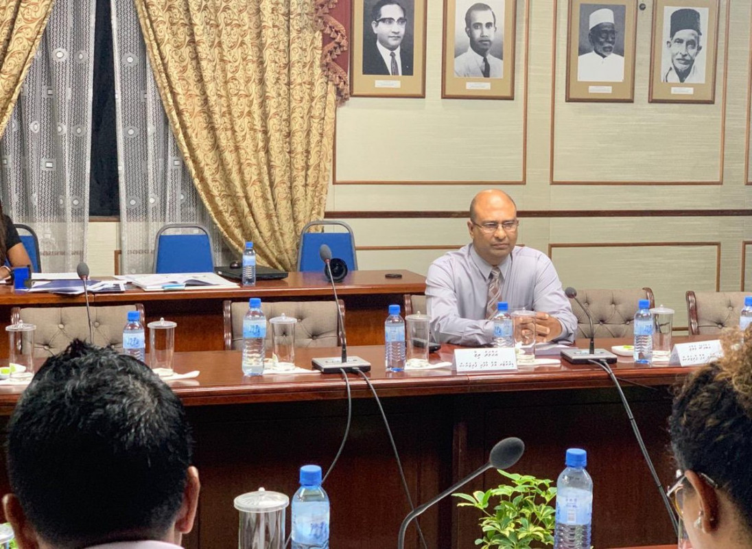 ކޮމިޝަނަރ އޮފް ޕްރިޒަންސް އަބްދުﷲ މުނާޒް