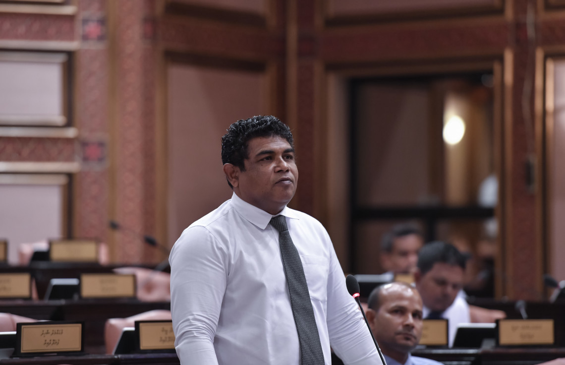 ރައްޔިތުންގެ މަޖިލީހުގެ މާފަންނު މެދު ދާއިރާގެ މެންބަރު އިބްރާހީމް ރަޝީދު (ބޮންޑާ)