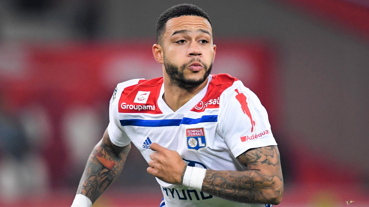 ލިޔޯނަށް ކުޅެމުން އަންނަ ނެދަލެންޑްސްގެ ފޯވާޑް މެމްފިސް ޑިޕާއި