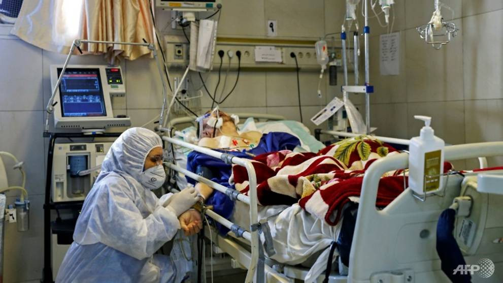 ސައުދީ ޢަރަބިއްޔާގައި ކޮވިޑް-19 ބަލި މީހަކަށް ފަރުވާ ދެނީ