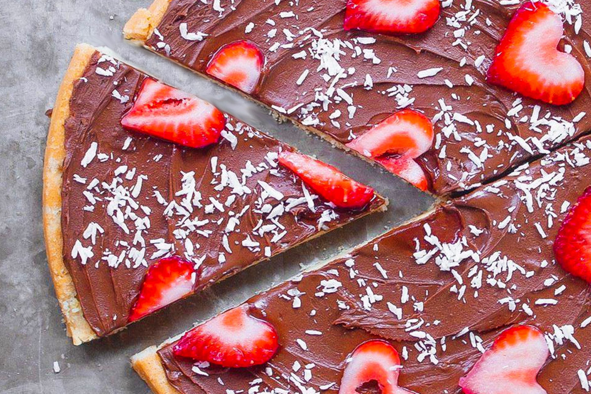 ސްޓްރޯބެރީ ނަޓެއްލާ ޕިއްޒާ، ޗޮކްލެޓް ކަވާޑް ކޭޓީ