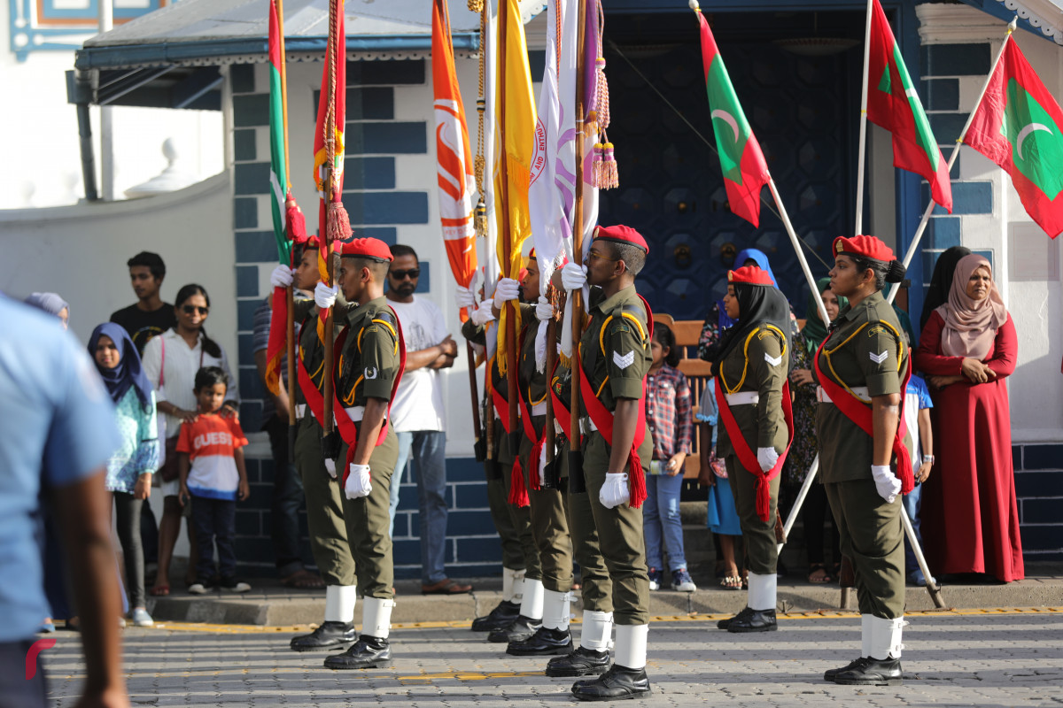 27 ޖުލައި 2019 --މިނިވަން ދުވަހުގެ ރަސްމީ ހިނގާލުމުގެ ތެރެއިން، ސްކޫލް ތަކުގެ ކޭޑޭޓުންގެ ޕެރޭޑް-- ފޮޓޯ: ޝުއައިބް މުހައްމަދު