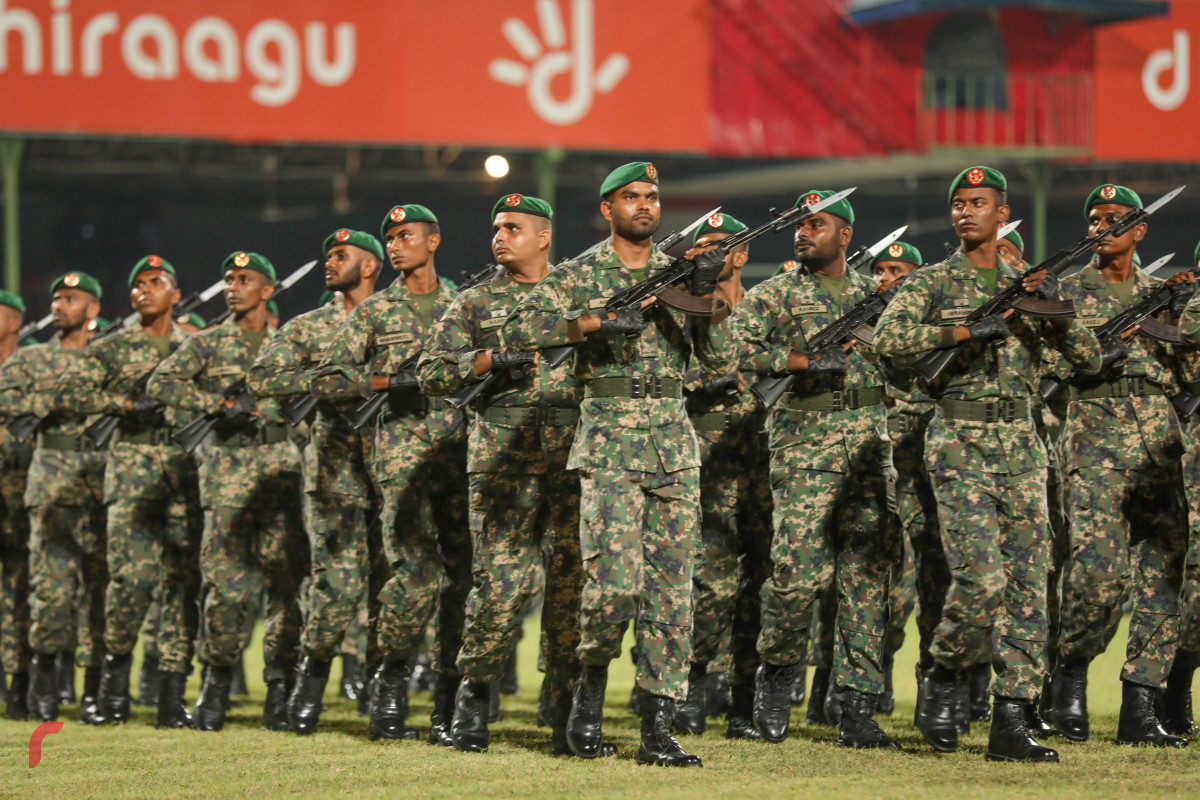 26 ޖުލައި 2019 --މިނިވަން ދުވަހުގެ ރަސްމީ ޕެރޭޑުގެ ހަރަކާތްތައް، ގަލޮޅު ދަނޑުގައި ބޭއްވި ޕެރޭޑް ޝަރަފްވެރި ކޮށްދެއްވީ ރައީސުލް ޖުމްހޫރިއްޔާ އިބްރާހިމް މުހައްމަދު ސޯލިހް-- ފޮޓޯ: ޝުއައިބް މުހައްމަދު