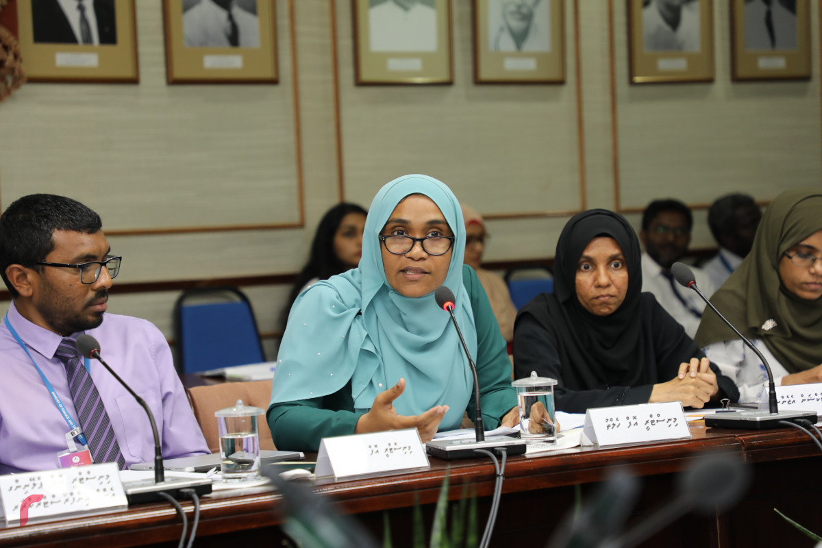 24 ފެބްރުއަރީ 2020:  ރައްޔިތުންގެ މަޖިލީހުގައި ކުރިޔަށްދިޔަ އެންވަޔަރަންމަންޓް އެންޑް ކްލައިމެޓް ޗޭންޖް ކޮމެޓީގެ ތެރެއިން --- ފޮޓޯ : ޔޫސުފް ސޮފްވަން