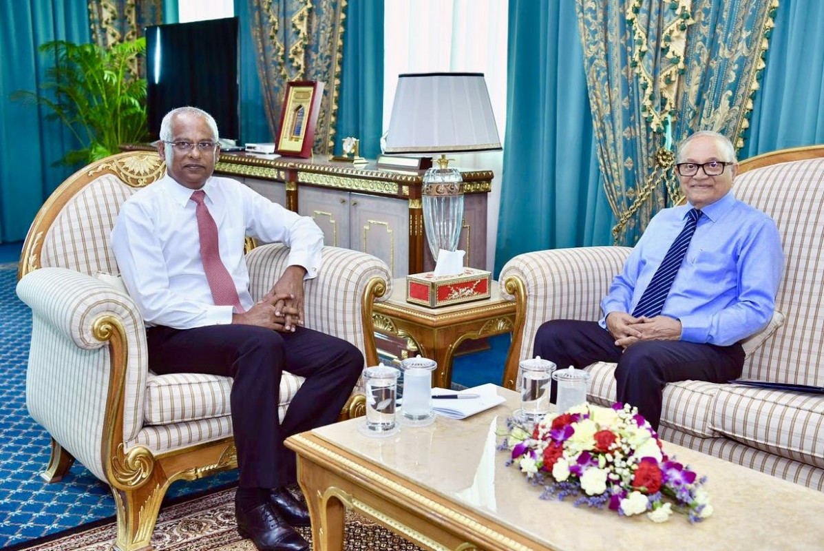 ރައީސުލްޖުމްހޫރިއްޔާ އިބްރާހީމް މުހައްމަދު ޞާލިހު އާއި ރައީސް މައުމޫން އަބްދުލްޣައްޔޫމް