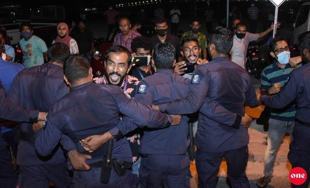 Police officers active during an opposition gathering