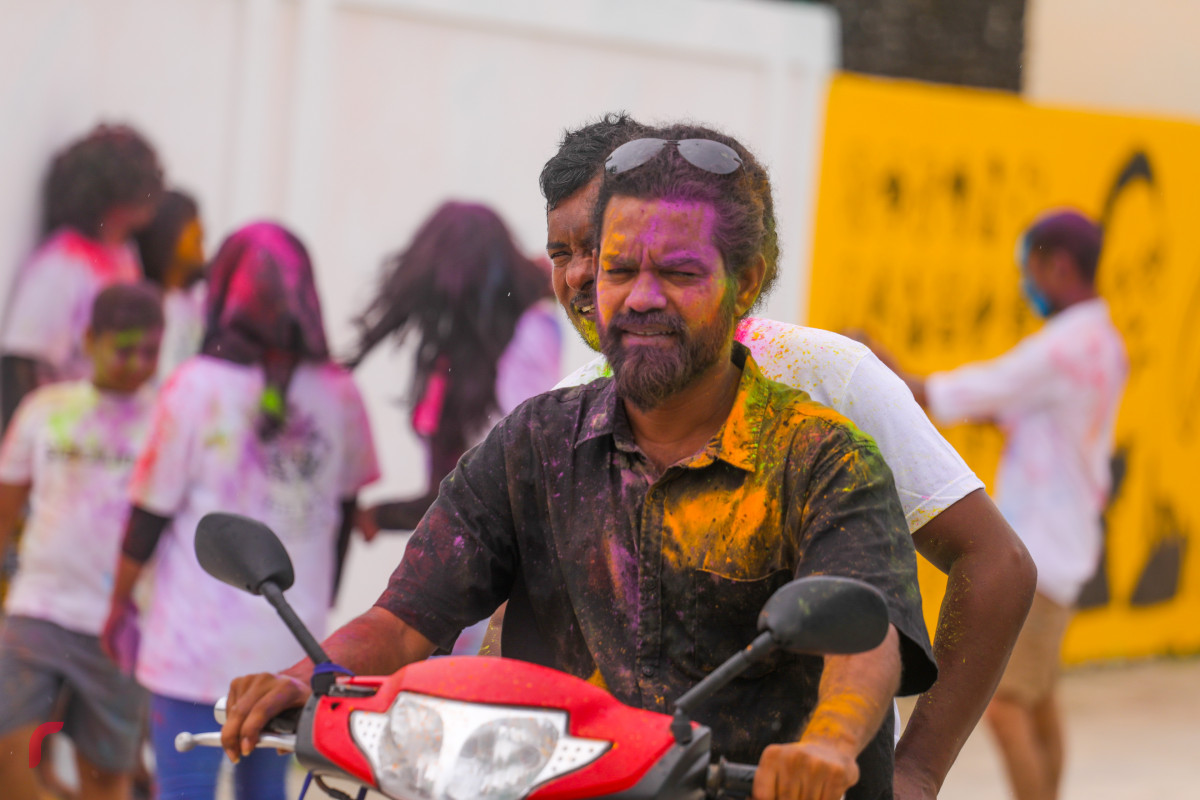 13 އޮގަސްޓް 2019 | ހއ. ހޯރަފުށި -- ޢީދު ފާހަގަކުރުމުގެ ގޮތުން "ހާއުފާ ކަލާރ ރަން" ގެ ނަމުގައި ހޯރަފުށީގައި ކުރިޔަށް ގެންދެވުން ދުވުމުގެ ތެރެއިން -- ފޮޓޯ: ޝުއައިބް މުހައްމަދު