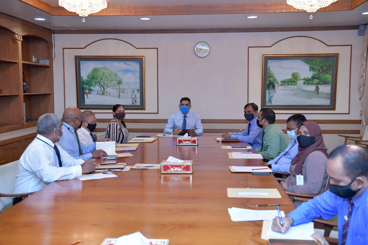 ސިވިލް ސަރވިސް ކޮމިޝަންގެ މެންބަރުންނާއި ނައިބު ރައީސް ފައިސަލް ނަސީމް ބައްދަލުކުރެއްވުން