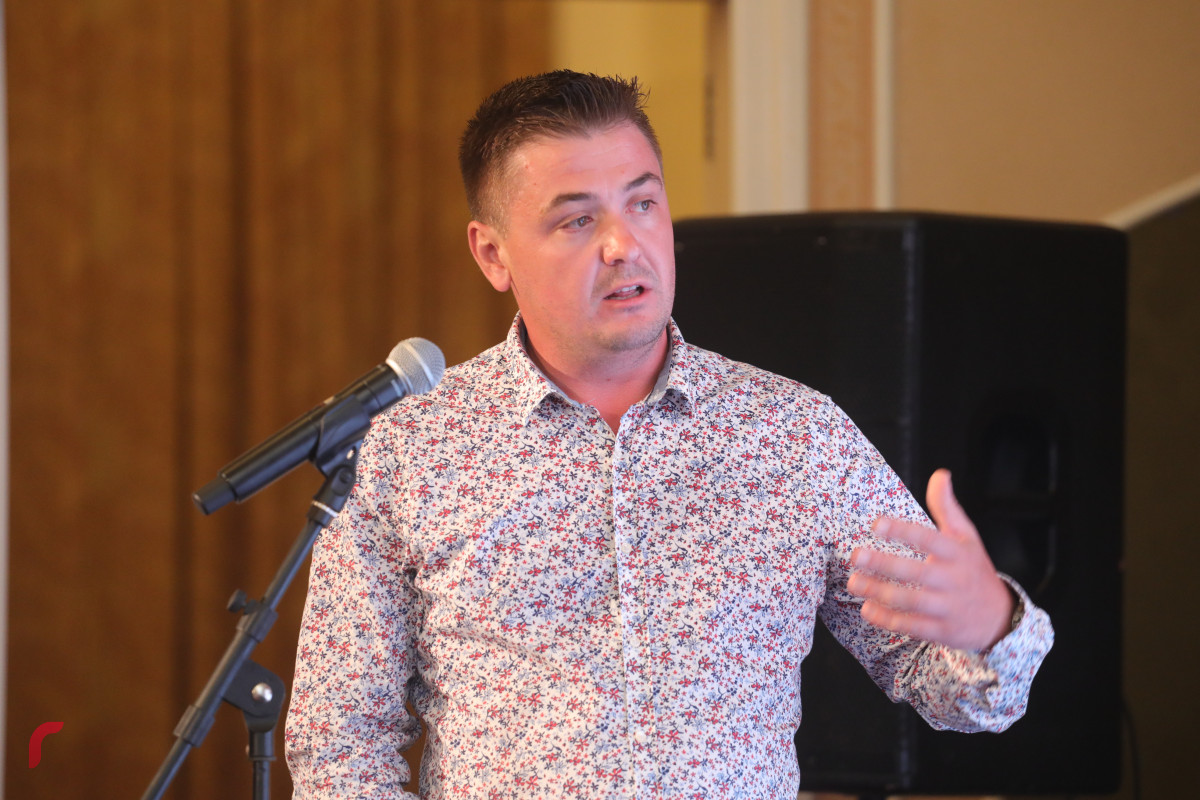 5 ސެޕްޓެމްބަރ 2019 --ސްޓާރޓް ބްރޭންޑްގެ ބެޓެރި ރާއްޖެއަށް ތައާރަފް ކުރުމަަށް ދަރުބާރުގޭގައި ބޭއްވި ހަފްލާގެ ތެރެެިން-- ފޮޓޯ: ޝުއައިބް މުހައްމަދު