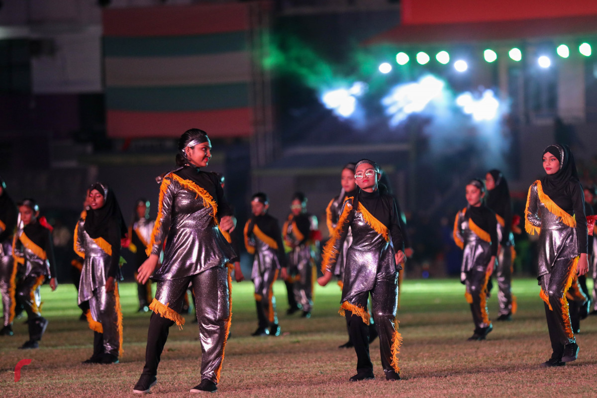 26 ޖުލައި 2019 --މިނިވަން ދުވަހުގެ ރަސްމީ ޕެރޭޑުގެ ހަރަކާތްތައް، ގަލޮޅު ދަނޑުގައި ބޭއްވި ޕެރޭޑް ޝަރަފްވެރި ކޮށްދެއްވީ ރައީސުލް ޖުމްހޫރިއްޔާ އިބްރާހިމް މުހައްމަދު ސޯލިހް-- ފޮޓޯ: ޝުއައިބް މުހައްމަދު