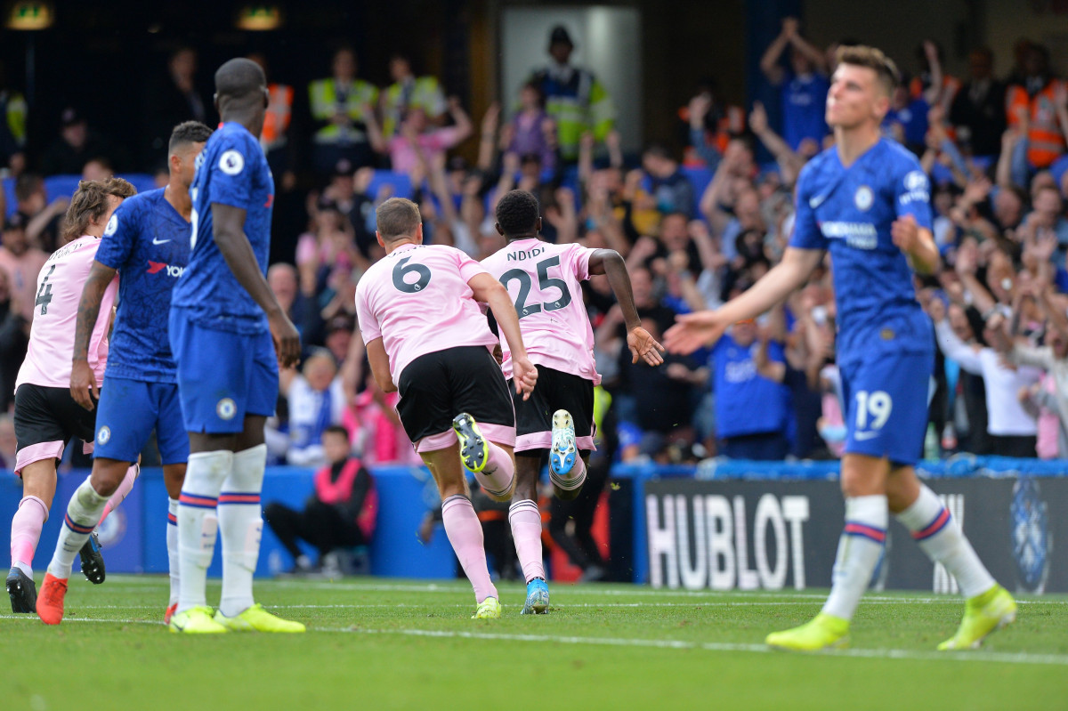 ލެސްޓާ އަދި ޗެލްސީ ބައްދަލުކުރި މެޗުގެ ތެރެއިން