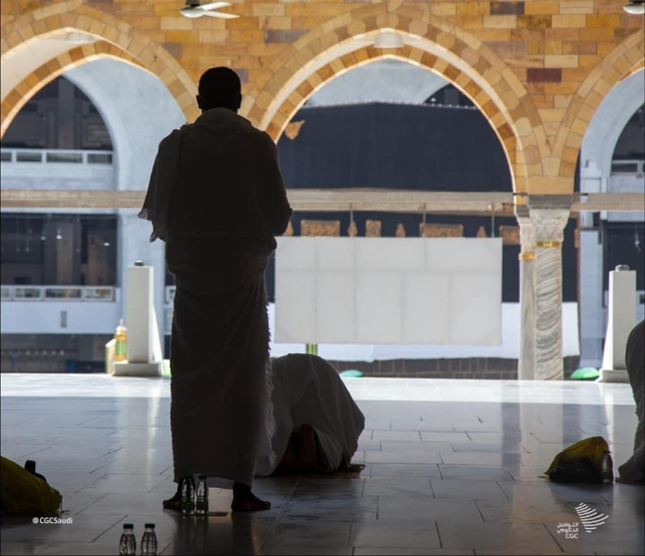 ހައްޖު 1441 - ކޮންމެ އަހަރަކު ދުނިޔޭގެ އެކި ކަންކޮޅުތަކުން ދެ މިލިއަނަށްވުރެ ގިނަ މީހުން ހައްޖުގެ އަޅުކަން އަދާކުރުމަށް ސައުދީ އަރަބިއްޔާ އަށް ދޭ، ނަމަވެސް ކޮވިޑް19 ރޯގާއާއި ގުޅިގެން 2020 ވަނަ އަހަރު ހައްޖު ކުރުމުގެ ފުރުސަތު ދީފައިވަނީ ހަމައެކަނި ސައުދީ އަރަބިއްޔާގައި ދިރިއުޅޭ މީހުންނަށް - ފޮޓޯ: އަލްހަރަމައިން