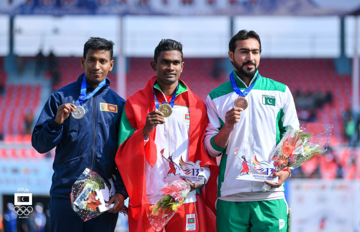 ސައުތު އޭޝިއަން ގޭމްސްގެ 100 މީޓަރު ދުވުމުން ރާއްޖޭގެ ހަސަން ސާއިދު ރަން މެޑަލް ހޯދުން -- ފޮޓޯ: މޯލްޑިވްސް އޮލިމްޕިކް ކޮމިޓީ