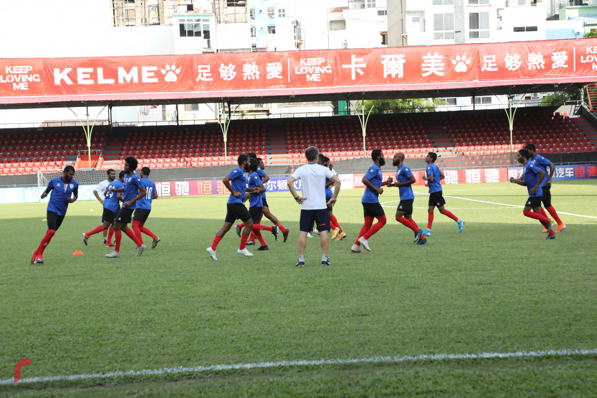 ވޯލްޑްކަޕް ކޮލިފައިންގައި ރާއްޖެ އާއި ފިލިޕީންސް މެޗުގެ ފަރިތަކުރުންތަކުގެ ތެރެއިން -- ފޮޓޯ : ޔޫސުފް ސޮފްވާން