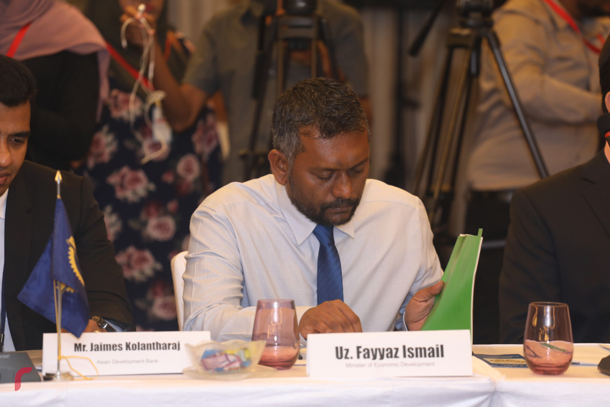 10 ޖޫން 2019 --ސާކް ކައުންސިލް އޮފް އެކްސްޕަރޓްސް އޮފް އެނާރޖީ ރެގިއުލޭޓަރސްގެ 4 ވަނަ ބައްދަލުވުން، މި ބައްދަލުވުން ޝަރަފްވެރި ކޮށްދެއްވީ އިކޮނޮމިކް މިނިސްޓަރ ފައްޔާޒް އިސްމާއިލް-- ފޮޓޯ: ޝުއައިބް މުހައްމަދު