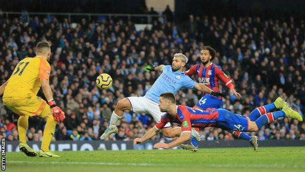 ކްރިސްޓަލް ޕެލެސް އަދި ސިޓީ ބައްދަލުކުރި މެޗުގެ ތެރެއިން