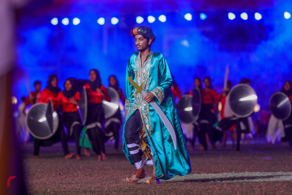 26 ޖުލައި 2019 --މިނިވަން ދުވަހުގެ ރަސްމީ ޕެރޭޑުގެ ހަރަކާތްތައް، ގަލޮޅު ދަނޑުގައި ބޭއްވި ޕެރޭޑް ޝަރަފްވެރި ކޮށްދެއްވީ ރައީސުލް ޖުމްހޫރިއްޔާ އިބްރާހިމް މުހައްމަދު ސޯލިހް-- ފޮޓޯ: ޝުއައިބް މުހައްމަދު