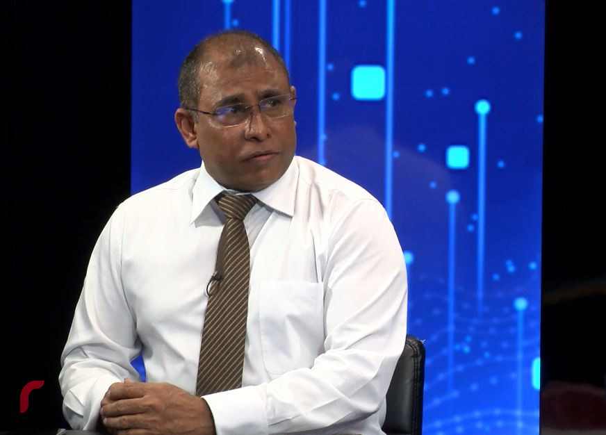 Minister of Tourism Dr. Abdulla Mausoom in an appearance on Raajje TV's "Fala Surukhee" programme