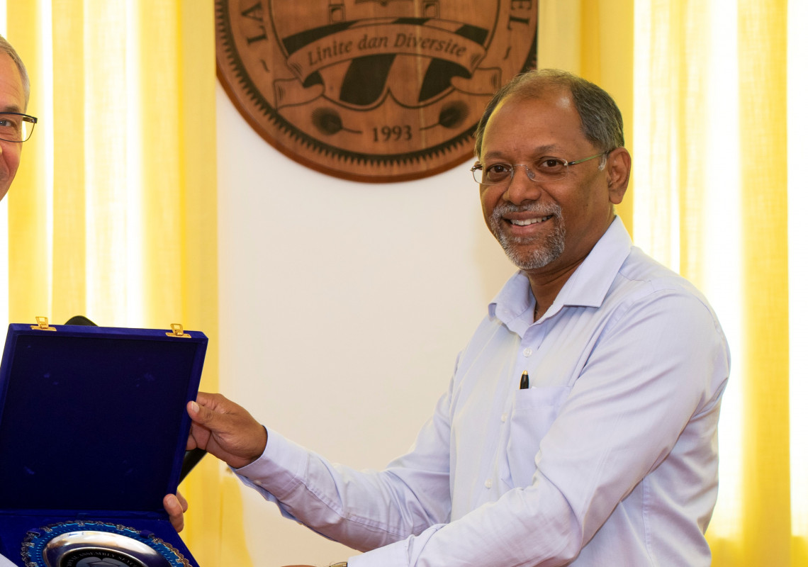 އަބްދުﷲ އަފީފްގެ ދަރިކަލުން، އަހުމަދު އަފީފް