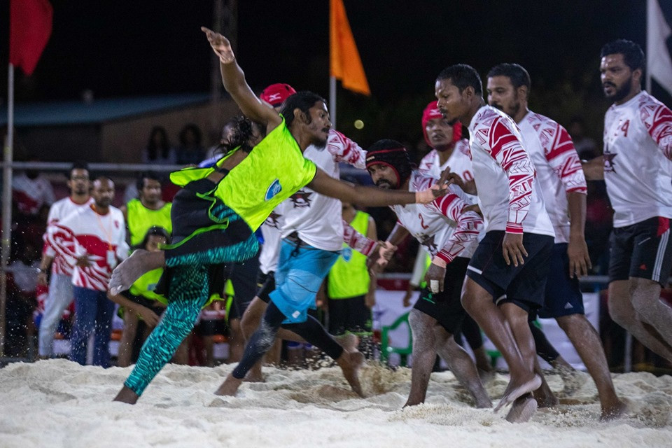 ބައިބަލާ ކުޅެނީ