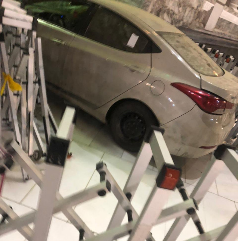 ހަރަމްފުޅު ސަރަހައްދުގައި ހިނގި އެކްސިޑެންޓް، ކާރު ދުއްވަން އިން މީހާ ވަނީ ހައްޔަރުކޮށްފައި