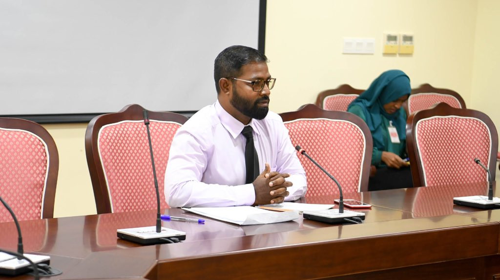 އެމްއޭސީއެލްގެ ކުރީގެ ޑެޕިއުޓީ ޗީފް ފައިނޭންޝަލް އޮފިސަރ ހާމިދު ރިޒާ