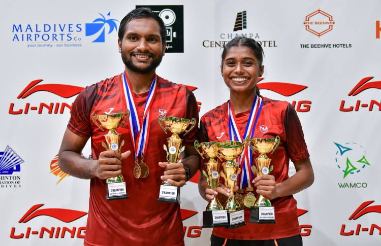 ނަބާހާ (ކ) ޒަޔާން(ވ)