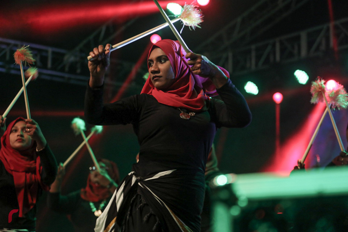 13 އޮގަސްޓް 2019 | ހއ. ހޯރަފުށި -- ހާއުފާ އީދު ޝޯވގެ 3 ވަނަރޭ. މި ޝޯވގައި ގްރެވިޓީ ބޭންޑްގެ އިތުރުން ހޯރަފުށީގެ ޒުވާނުންގެ ހަރަކާތްތައް ފެނިގެން ގޮސްފައިވޭ -- ފޮޓޯ: ޝުއައިބް މުހައްމަދު