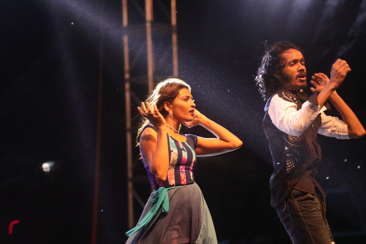 12 އޮގަސްޓު 2019/ހއ.ހޯރަފުށި --ހާއުފާ ޢީދު ޝޯގައި ރިޝްމީ، ރަވީ، ނުޒޫ ގެ އިތުރުން އަޒޭ އާއި ޖުމާ އަދި މަޖޫ ގެ ބަލާ ހިތްވާ ފަދަ ފޯރިގަދަ ނެޝުން ތަކެއް ބެލުންތެރިންނަށް ވަނީ ގެނެސްދީފައި--ފޮޓޯ: ޝުއައިބް މުހައްމަދު