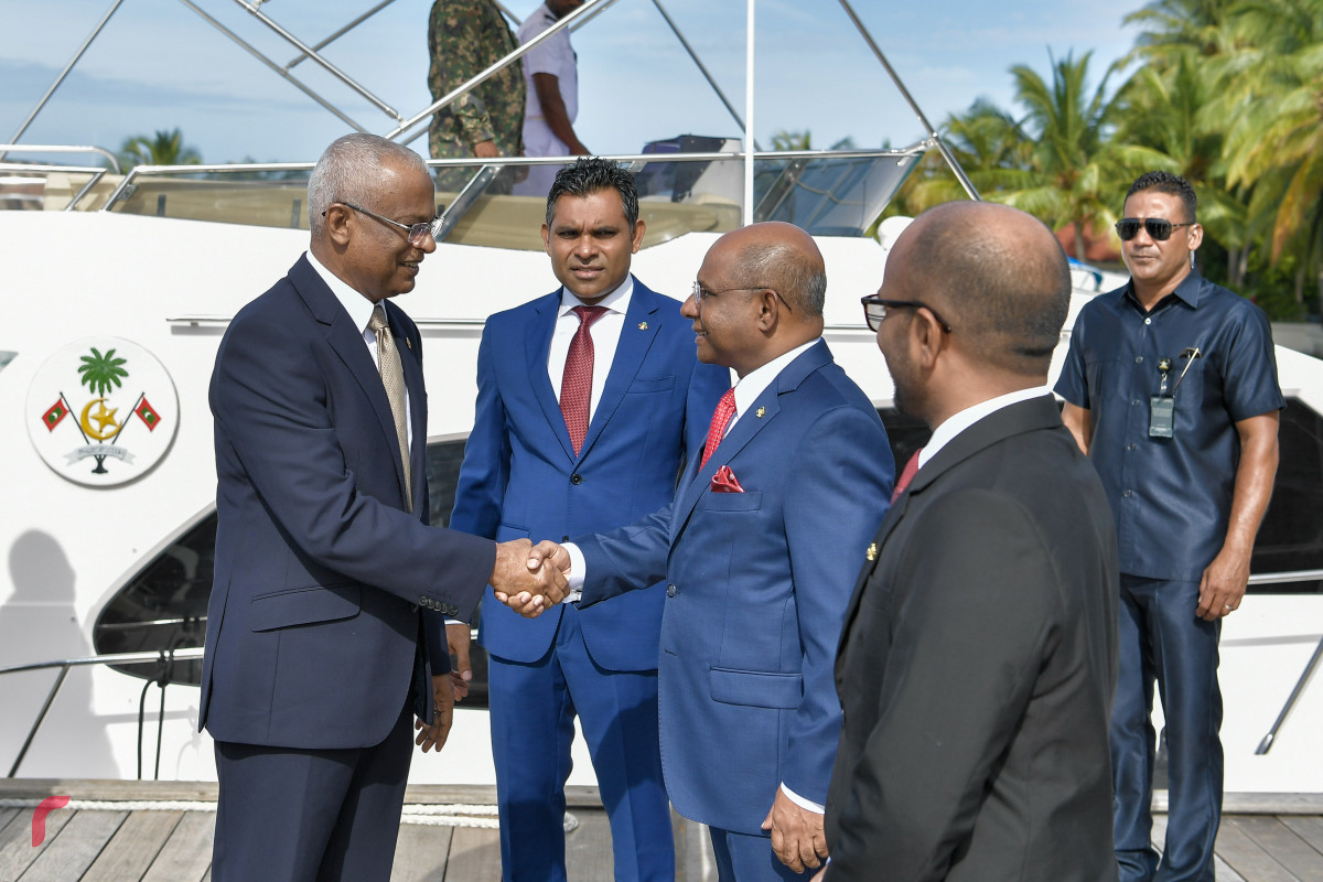 17 ޖޫން 2019 --މޯލްޑިވްސް ޕާރޓްނަރޝިޕް ފޯރަމް ގެ ތެރެއިން. މި ފޯރަމް ހުޅުވުމުގެ ރަސްމިއްޔާތަށް ރައީސުލްޖުމްހޫރިއްޔާ އިބްރާހީމް މުހައްމަދު ސޯލިހް ވަޑައިގަތުމުން ފޮރިން މިނިސްޓަރ އަބްދުﷲ ޝާހިދު މަރުހަބާ ދަންނަވަނީ.-- ފޮޓޯ: ރައީސް އޮފީސް