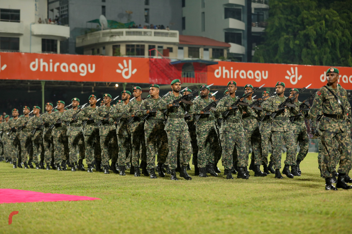 26 ޖުލައި 2019 --މިނިވަން ދުވަހުގެ ރަސްމީ ޕެރޭޑުގެ ހަރަކާތްތައް، ގަލޮޅު ދަނޑުގައި ބޭއްވި ޕެރޭޑް ޝަރަފްވެރި ކޮށްދެއްވީ ރައީސުލް ޖުމްހޫރިއްޔާ އިބްރާހިމް މުހައްމަދު ސޯލިހް-- ފޮޓޯ: ޝުއައިބް މުހައްމަދު