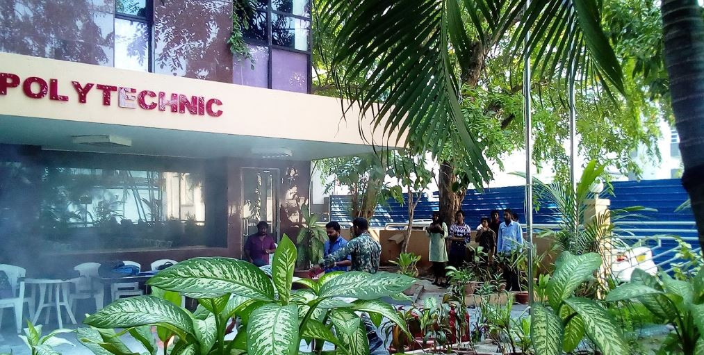 މޯލްޑިވްސް ޕޮލިޓެކްނިކް