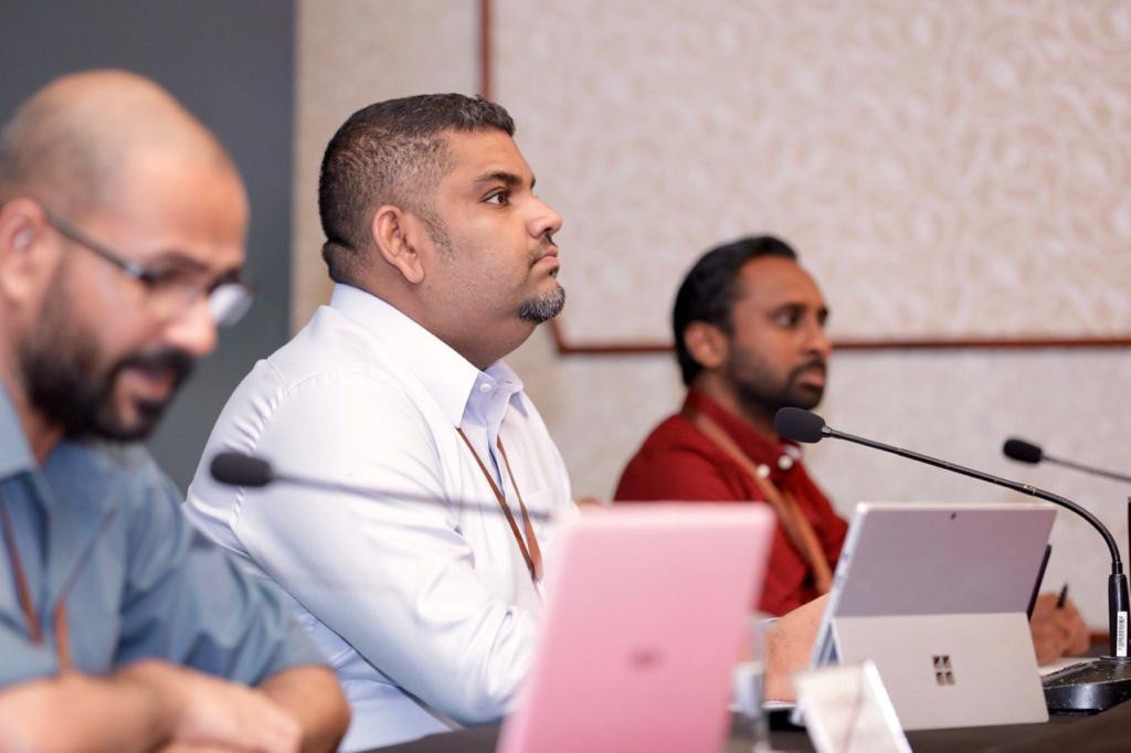 އެންއީއޯސީން އާދިއްތަ ދުވަހުގެރޭ ބޭއްވި ޕްރެސްކޮންފަރެންސްގެ ތެރެއިން