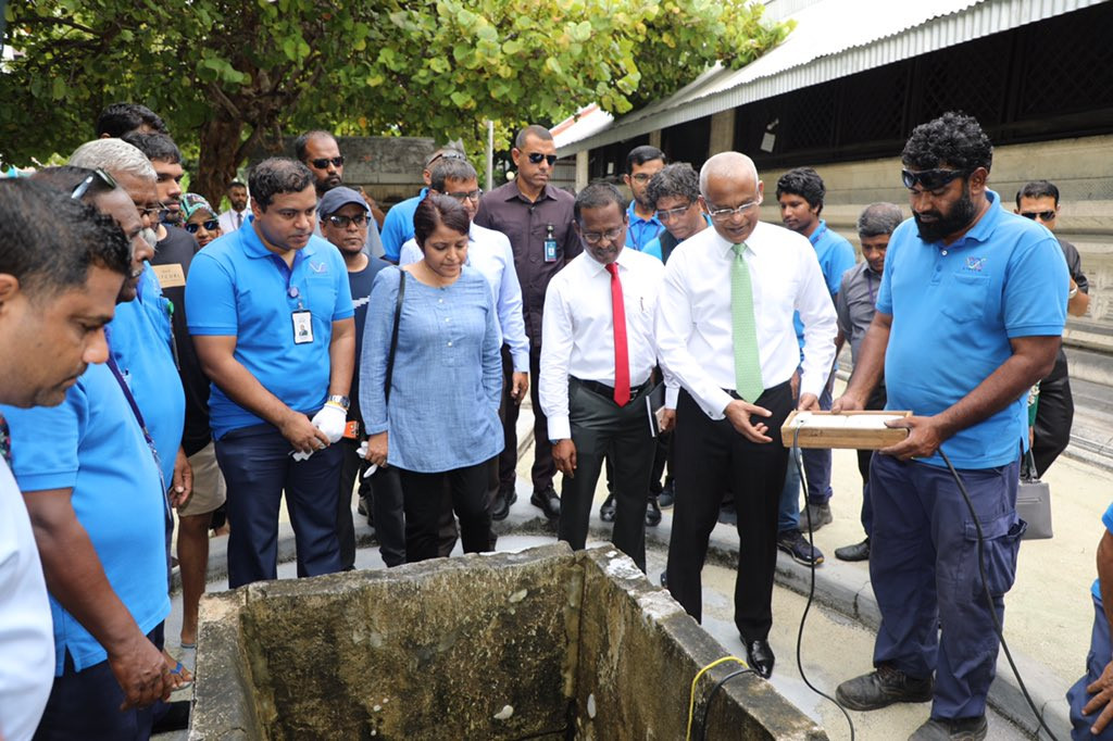 ހުކުރު މިސްކިތުގެ އބާތުރަ ފިލުވުމުގެ މަސައްކަތް ރައީސް ސޯލިހު ފައްޓަވައިދެއްވަނީ