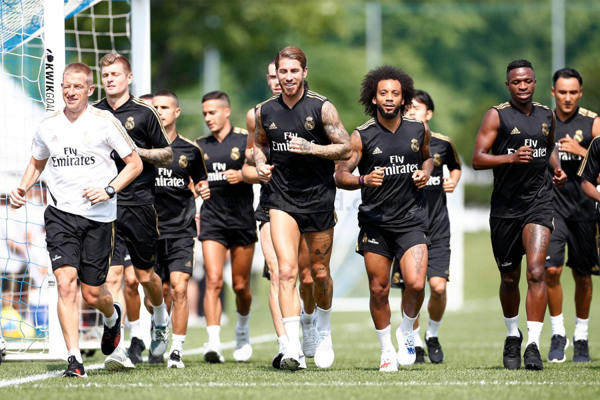 ރެއާލް މެޑްރިޑް އިން ކުރިއަށްގެންދިޔަ ފަރިތަކުރުންތަކުގެ ތެރެއިން